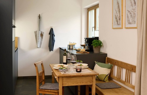 Bad Wiessee Apartment | Guest Rated 10/10: Ferienappartment Lederhosn with Ocean View