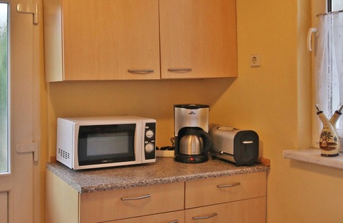 Kroeslin House | Family-Friendly Bungalow Kröslin with Ocean View