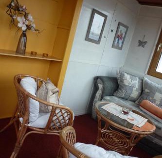 Koenigstein Apartment | Pet-Friendly Feriendomizil Elbsandsteingebirge Awaits You