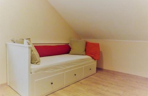 Altlussheim Apartment | Family-Friendly Retreat at Feriendomizil am Rheinbogen