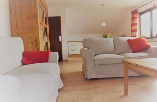 Altlussheim Apartment | Family-Friendly Retreat at Feriendomizil am Rheinbogen