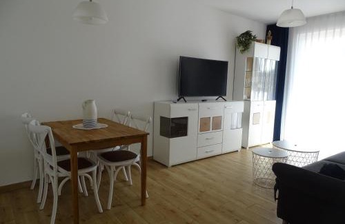 Grossposna Apartment | Seaside Retreat at Feriendomizil am Störmthaler See