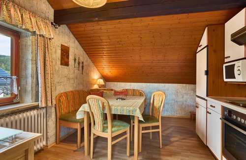 Lindberg Apartment | Idyllic Retreat with Large Garden and BBQ Area