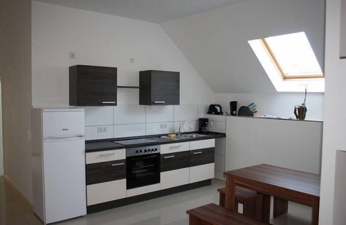 Lausen Apartment | Top-Rated Feriendomizil Roger Wohnung 2 with Family Amenities