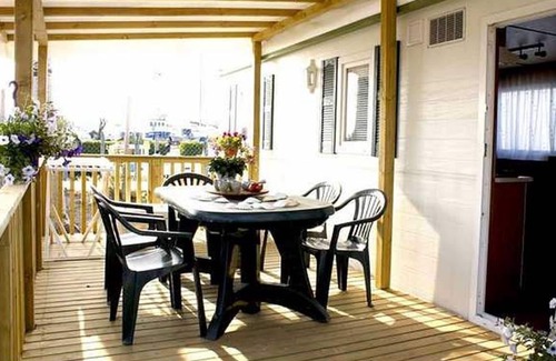 Chioggia House | Enjoy Ocean Views at Feriendorf Oasi Mobilehome Tahiti