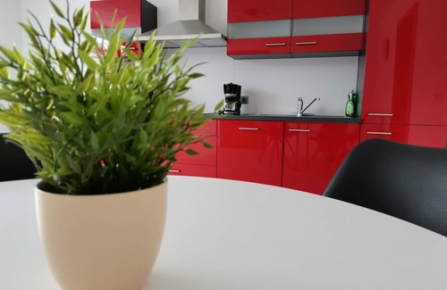 Meinersdorf Apartment | Modern Ferienglück Gornsdorf Apartment with Family Amenities