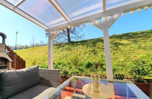 Mucheln Apartment | Oceanfront Ferienhäuser Geiseltal: Pet-Friendly Retreat