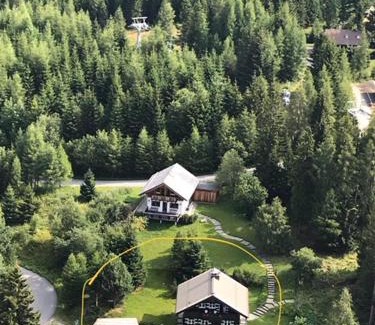 Treffen House | Scenic Ferienhäuser Gerlitze with Private Beach Access