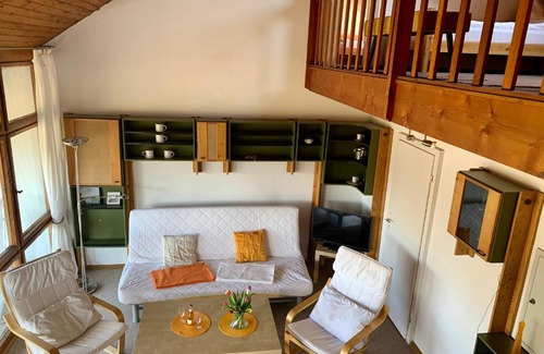 Naumburg Apartment | Discover Ferienhäuser im Max-Klinger Weinberg Retreat