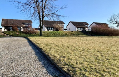 Naumburg Apartment | Discover Ferienhäuser im Max-Klinger Weinberg Retreat