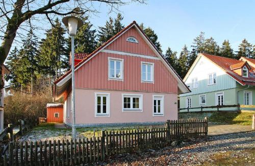 Tanne House | Inviting Cottages in Fir Park with Hot Tub & Pet Friendly