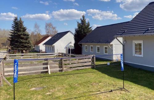 Luetow House | Relaxing Retreat at Ferienhäuser Insel Usedom Haus Mila