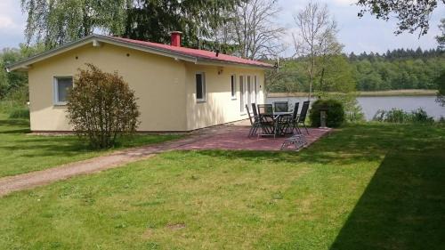 Reimershagen House | Discover Family-Friendly Ferienhäuser Seewiesen Retreat