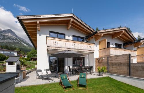 Scheffau am Wilden Kaiser House | Oceanfront Ferienhäuser Kaiserluft Chalet with Breakfast