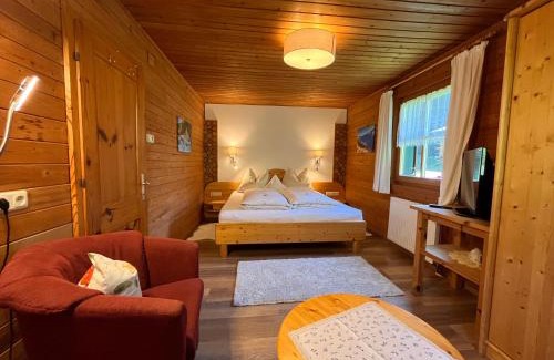 Sankt Jakob in Defereggen House | Discover Family-Friendly Ferienhaus Grünmoos in Nature