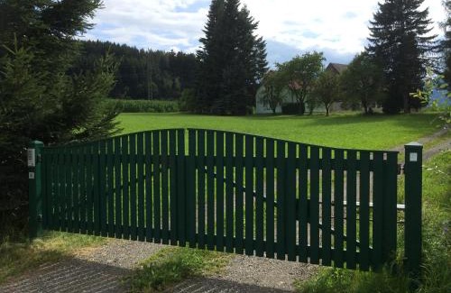 Allersdorf House | Welcoming Ferienhaus Murtal: Pet-Friendly Retreat Awaits