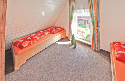 Furstensee House | Modern 2 Bedroom Getaway in Neustrelitz OT Fürsten