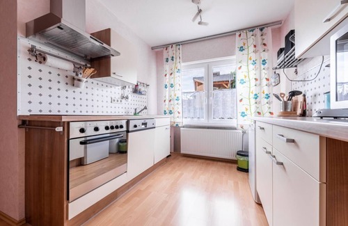 Dillendorf House | Cozy Ferienhaus Hunsrückliebe with Ocean View and Kitchen