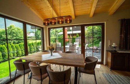 Sautens House | Discover Ötztal-Lodge: Pet-Friendly Retreat with Top Ratings