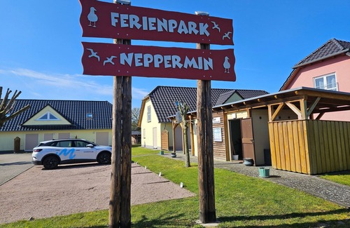 Neppermin Apartment | Discover Ferienhaus 01: Ocean View Retreat for Families