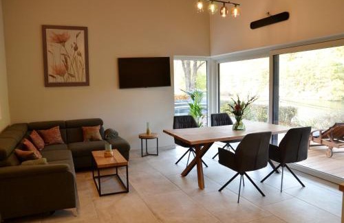 Heimbach House | Family-Friendly Retreat at Ferienhaus 'Freund am See' 4-Star
