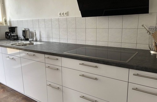 Oberscheinfeld Villa | Cozy Family-Friendly Retreat with Kitchen for 6 Guests