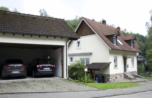 Baden-Baden House | Spacious Ferienhaus for Up to 10 Guests with Kitchen