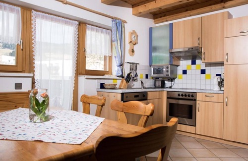 Sankt Lambrecht Bed & Breakfast | Cozy Retreat with Spa and Kitchen - Pension Paulitsch