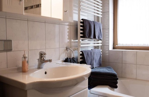 Sankt Lambrecht Bed & Breakfast | Cozy Retreat with Spa and Kitchen - Pension Paulitsch