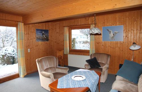 Lembruch House | Seaside Retreat: Ferienhaus 3 Köhr-Eickhoff with Ocean Views