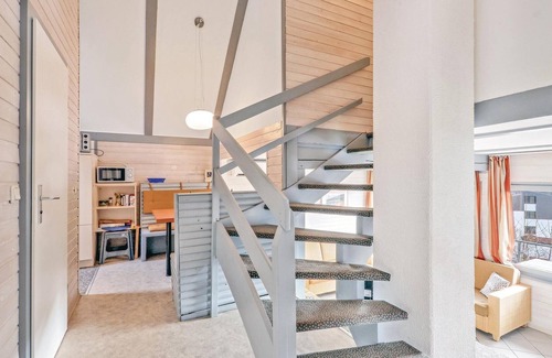 Reimboldshausen House | Spacious 3 Bedroom Stay in Kirchheim/Hessen with Spa & Breakfast