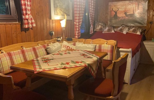 Herscheid Apartment | Family-Friendly Retreat with Kitchen & Comfort for 4