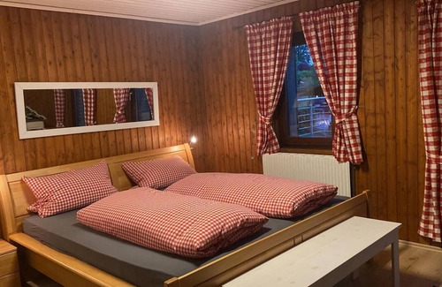 Herscheid Apartment | Family-Friendly Retreat with Kitchen & Comfort for 4