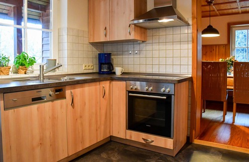 Schenkenzell Other | Family-Friendly Ferienhaus 96/1 with Kitchen & Breakfast