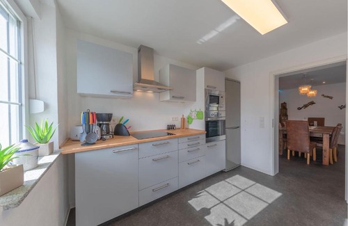 Muritz House | Family-Friendly Ferienhaus Adebar with Kitchen Amenities