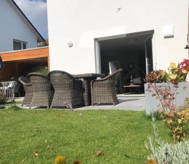 Owingen House | Pet-Friendly Ferienhaus Albert: 4-Star Family Getaway