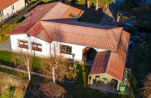 Blankenburg House | Relax in Ferienhaus am Bergeshang with Hot Tub & Great Reviews