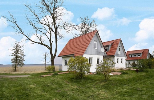 Kummerow House | Cozy Cottage by Kummerower See: Pet-Friendly Getaway