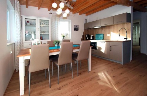 Elsterheide House | Cozy Holiday Home Partwitz, Elsterheide - Guest Rated 9.4