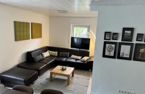 Ortsmitte House | Exceptional Ferienhaus am Südwall: Pet & Child Friendly Retreat