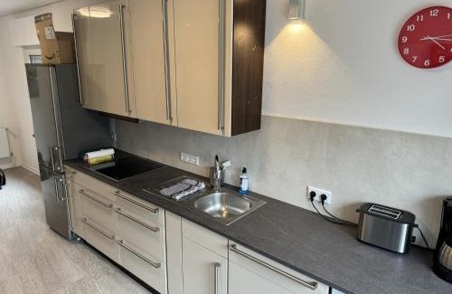 Ortsmitte House | Exceptional Ferienhaus am Südwall: Pet & Child Friendly Retreat
