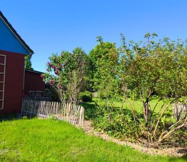 Neuendorf Apartment | Pet-Friendly Ferienhaus am Saaler Bodden: Rated 9.3/10!