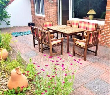 Ditzum House | Pet-Friendly Ferienhaus Am Sielblick with High Guest Rating