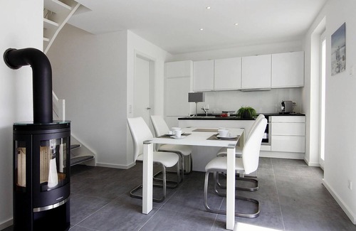 Peenemuende House | Escape to Ferienhaus am Yachthafen with Ocean Views
