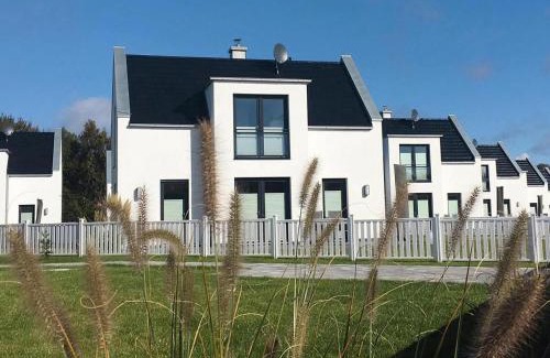 Peenemuende House | Inviting Ferienhaus am Yachthafen in Peenemünde for Families