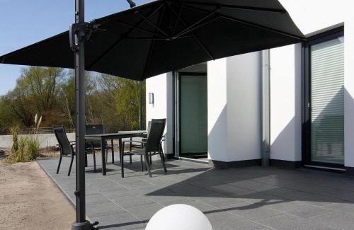 Peenemuende House | Inviting Ferienhaus am Yachthafen in Peenemünde for Families