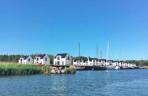 Peenemuende House | Inviting Ferienhaus am Yachthafen in Peenemünde for Families