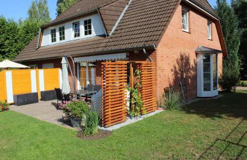 Neu Wulmstorf House | Prime Location Ferienhaus Near Hamburg with Pet-Friendly Perks