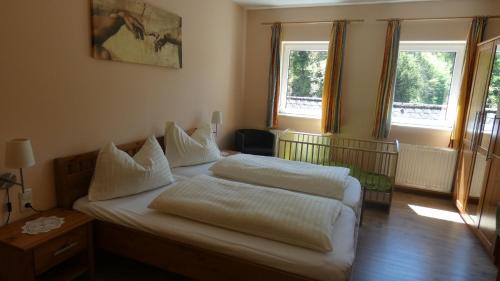 Opponitz Hotel | Discover Ferienhaus an der Ybbs with Hot Tub & Family Fun