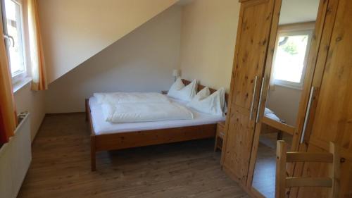 Opponitz Hotel | Discover Ferienhaus an der Ybbs with Hot Tub & Family Fun